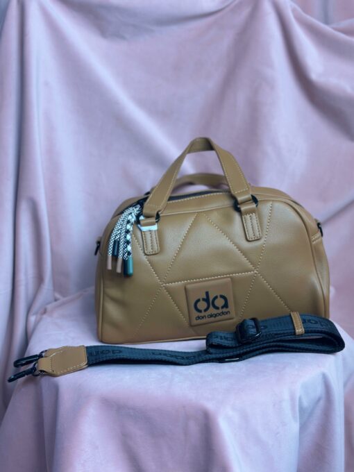 Bolso hombro camel